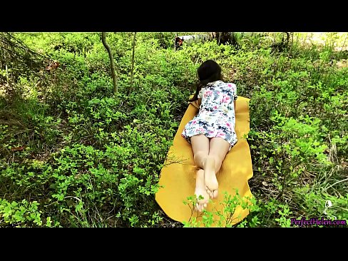 ❤️ Estranho na Tinder Masturba-me a rata e fode apaixonadamente na floresta ️❌ Porno em nós ❌