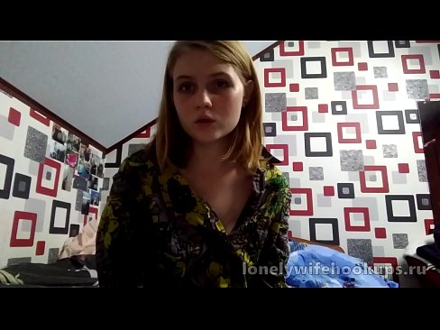 ❤️ A jovem estudante loira da Rússia gosta de pilas maiores. ️❌ Porno em nós ❌