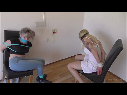 ❤️ Viciado / amarrado e amordaçado / donzela em apuros ️❌ Porno em nós ❌