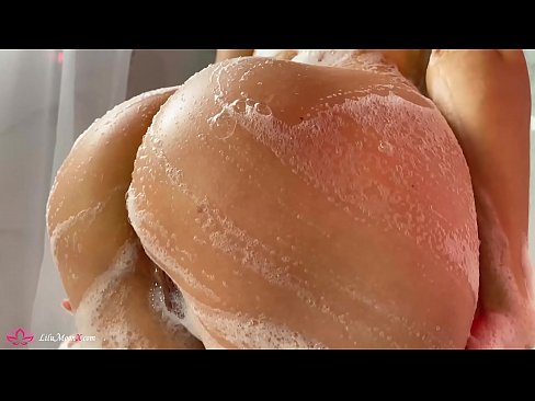❤️ Morena Masturba-se com Vibrador para Orgasmo Intenso no Duche ️❌ Porno em nós ❌