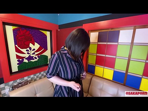 ❤️ O bonitinho japonês com mamas grandes masturba-se com brinquedos sexuais e tem um orgasmo. Ela fala numa entrevista sobre a merda da sua experiência. Mamas enormes e ratas peludas a gemer em voz alta. Osakaporn ️❌ Porno em nós ❌